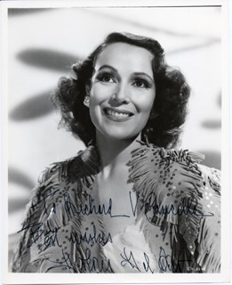 Dolores Del Rio autograph