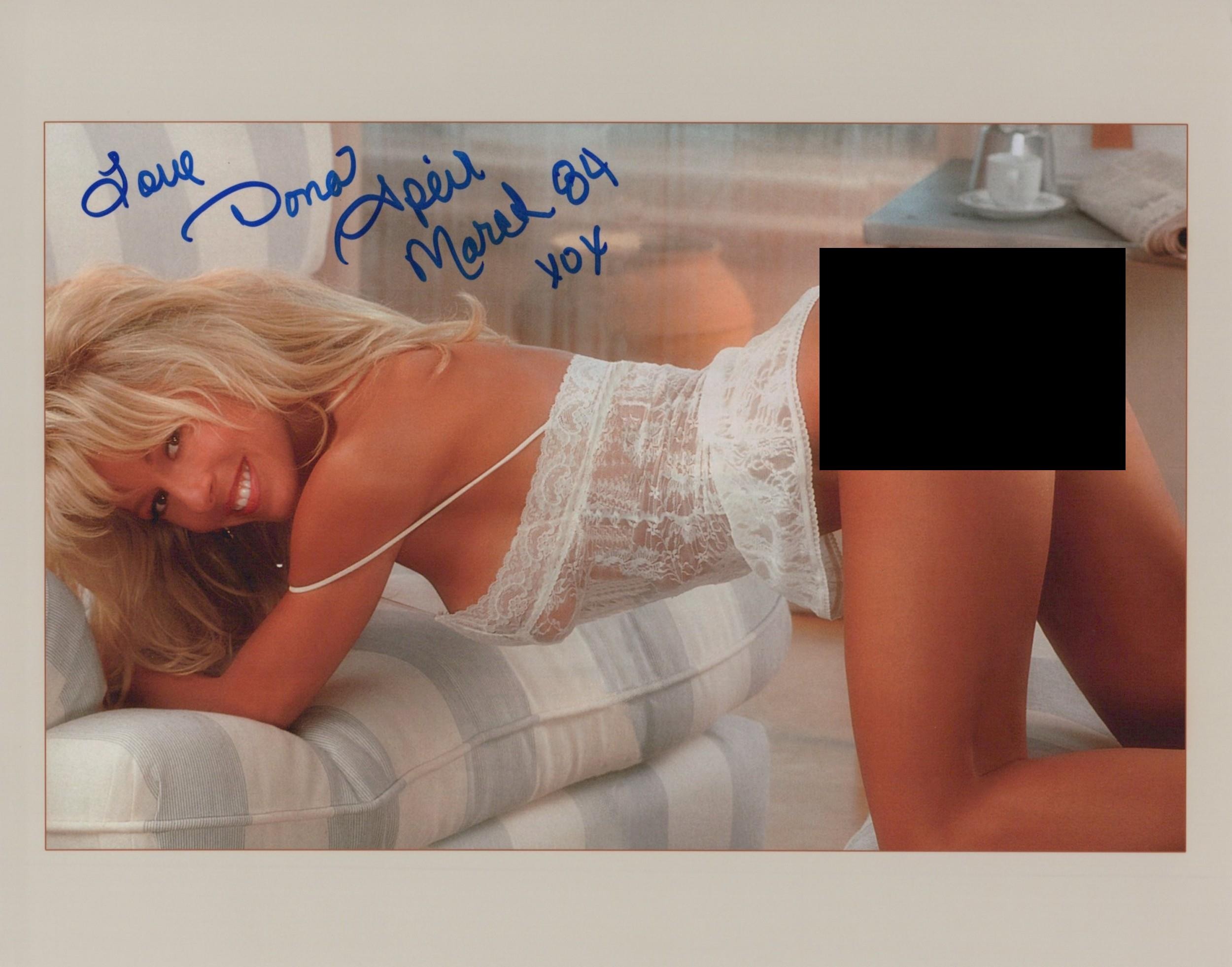 Dona Speir autograph