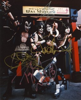 Kiss autograph