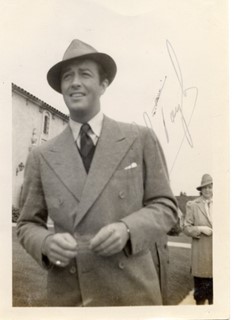 Robert Taylor autograph
