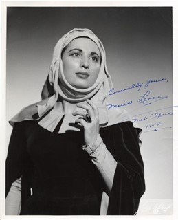 Maria Leone autograph