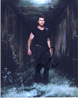 Tom Cruise autograph